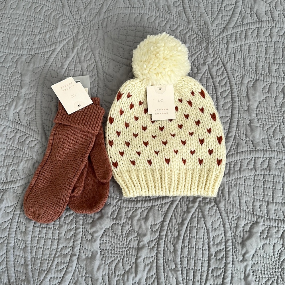 Lauren Conrad Bomber Beanie and Gloves Set